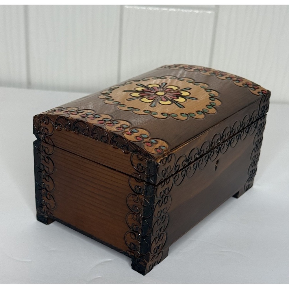 Vintage Polish Pyrography Wooden Box Folk Art Trunk Keepsake Chest 1981 Poland - Picture 4 of 15